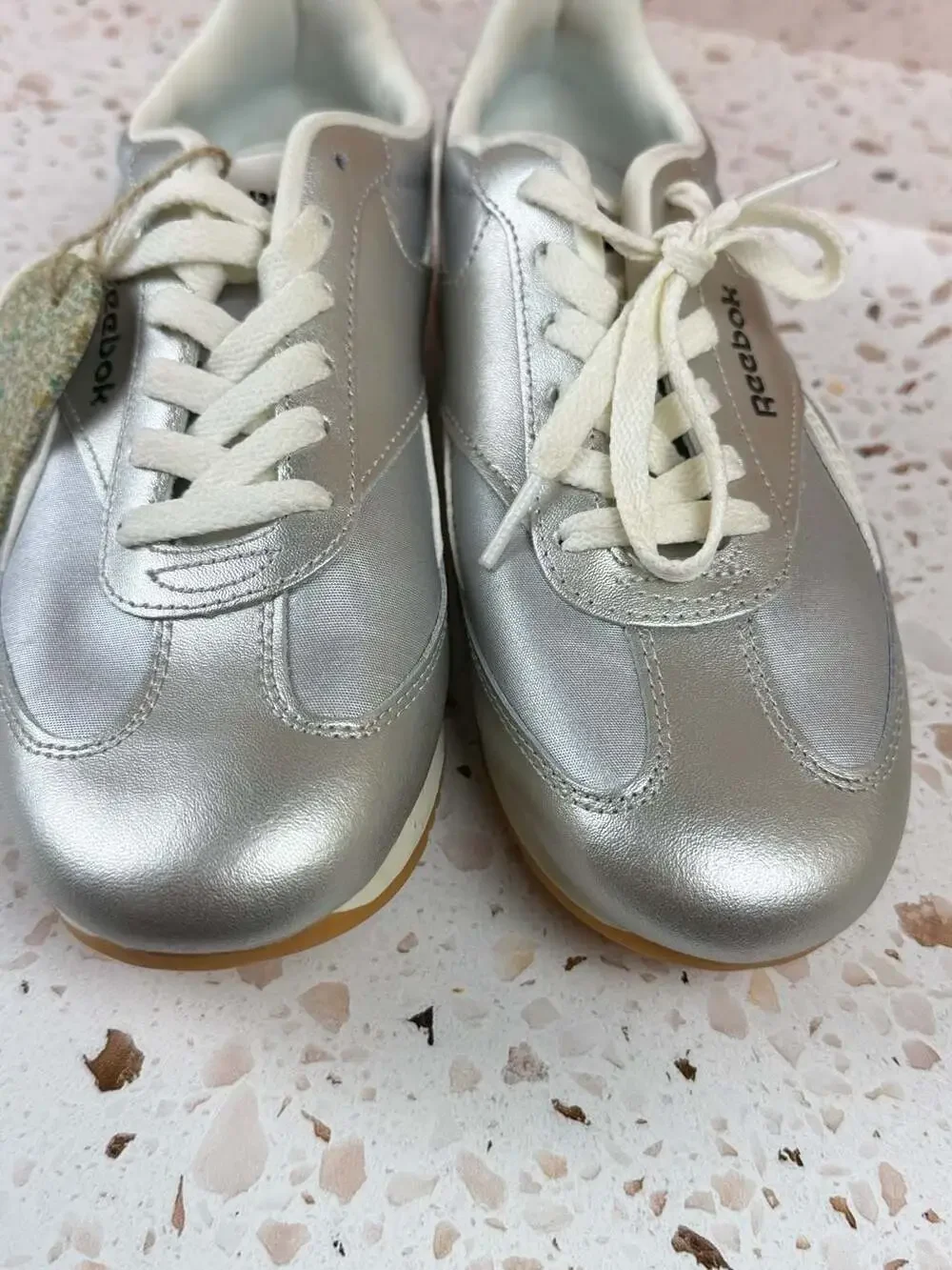 Women’s Reebok Fiori Size 7.5 Silver Metallic White Sneakers